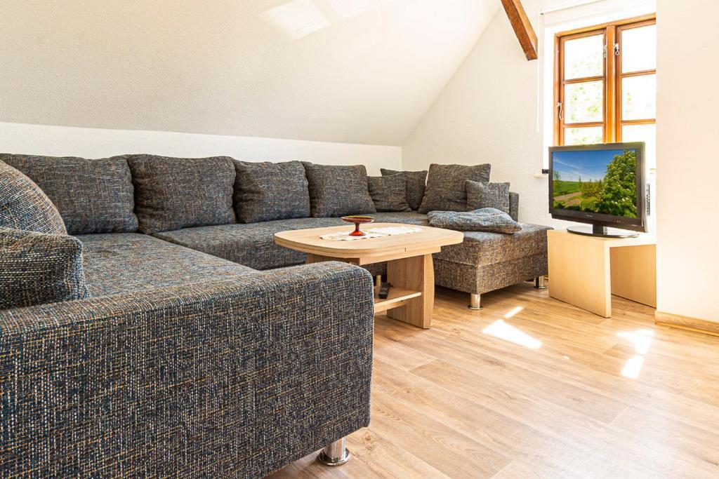Ferienwohnung Am Walnussbaum Parchtitz Luaran gambar